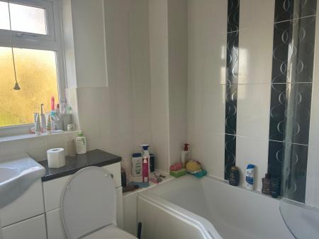 3 bedroom Semi-detached house to let in Horsefayre Fields, Spalding, PE11