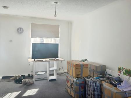 3 bedroom Semi-detached house to let in Horsefayre Fields, Spalding, PE11