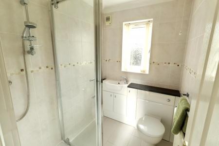 3 bedroom Detached bungalow for sale in The Hawthorns, Pinchbeck, PE11