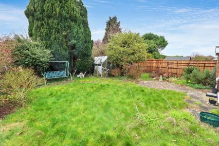 2 bedroom Detached bungalow for sale in Mountbatten Avenue, Pinchbeck, PE11