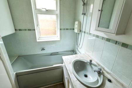 2 bedroom Apartment for sale in Holland Road, Spalding, PE11