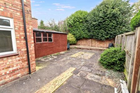 2 bedroom Apartment for sale in Holland Road, Spalding, PE11