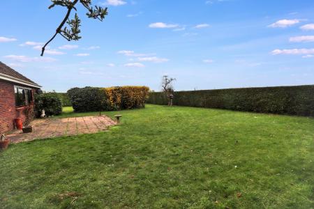 3 bedroom Detached bungalow for sale in Bensgate Road, Fleet, PE12