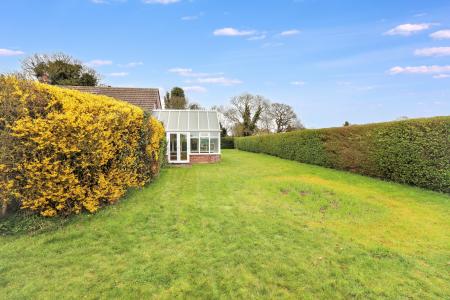3 bedroom Detached bungalow for sale in Bensgate Road, Fleet, PE12