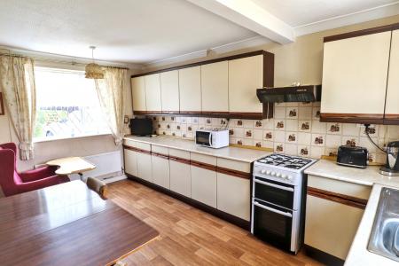 3 bedroom Semi-detached house for sale in Second Avenue, Spalding, PE11