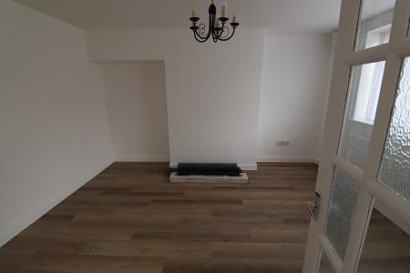 3 bedroom Semi-detached house to let in First Avenue, Spalding, PE11