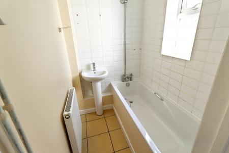 3 bedroom Terraced House for sale in Johnson Avenue, Spalding, PE11