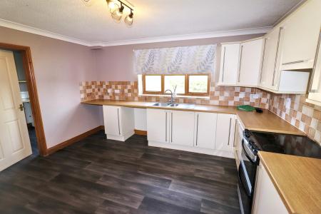 2 bedroom Semi-detached house for sale in Church End, Fleet, PE12