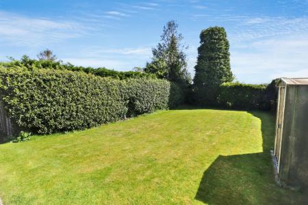 2 bedroom Semi-detached house for sale in Church End, Fleet, PE12