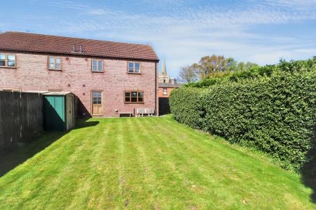 2 bedroom Semi-detached house for sale in Church End, Fleet, PE12