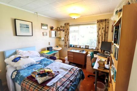 2 bedroom Detached bungalow for sale in Southgate, Pinchbeck, PE11