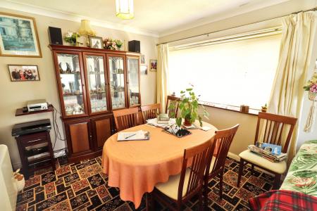 2 bedroom Detached bungalow for sale in Southgate, Pinchbeck, PE11