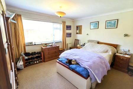 2 bedroom Detached bungalow for sale in Southgate, Pinchbeck, PE11