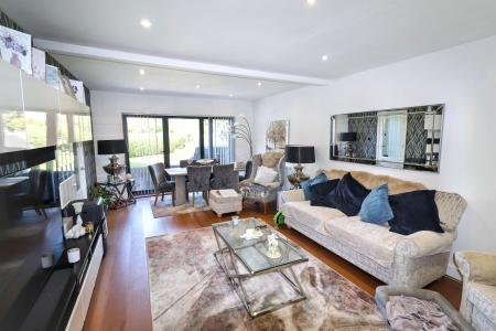 4 bedroom Detached bungalow for sale in Topsgate, Gedney, PE12