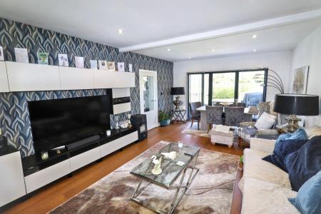 4 bedroom Detached bungalow for sale in Topsgate, Gedney, PE12
