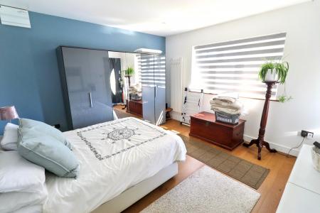 4 bedroom Detached bungalow for sale in Topsgate, Gedney, PE12
