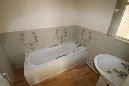 2 bedroom Semi-detached house for sale in Edward Road, Spalding, PE11