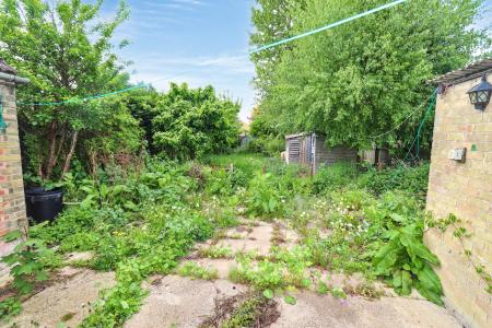 2 bedroom Semi-detached house for sale in Surfleet Road, Pinchbeck, PE11