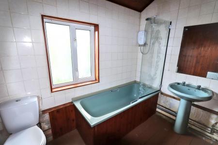 2 bedroom Semi-detached house for sale in Surfleet Road, Pinchbeck, PE11