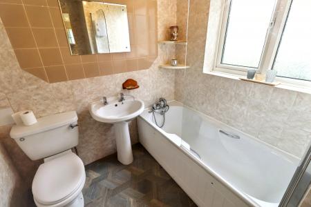 3 bedroom Detached house for sale in Mountbatten Avenue, Spalding, PE11
