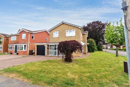 3 bedroom Detached house for sale in Mountbatten Avenue, Spalding, PE11