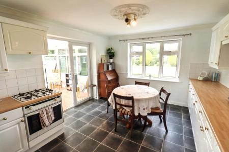 3 bedroom Detached house for sale in Mountbatten Avenue, Spalding, PE11