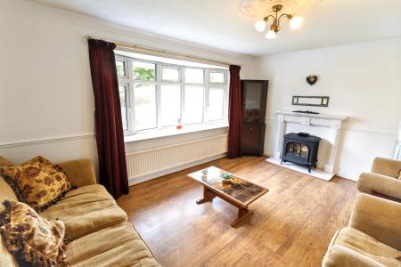 3 bedroom Detached house for sale in Mountbatten Avenue, Spalding, PE11