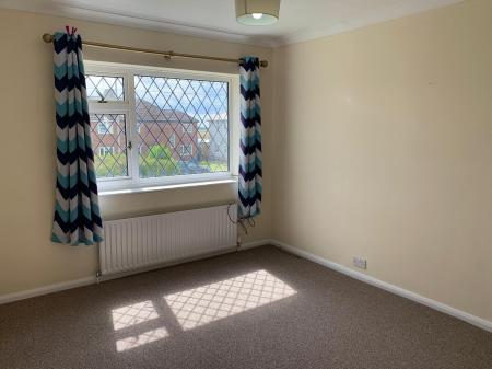 3 bedroom Semi-detached house to let in Main Road, Quadring, PE11