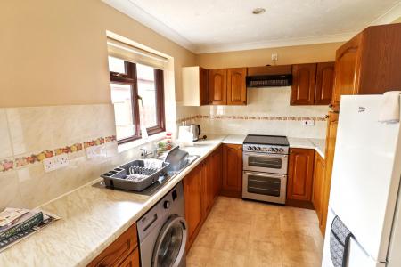 2 bedroom Semi-detached bungalow for sale in Falklands Road, Sutton Bridge, PE12