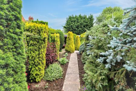 2 bedroom Detached bungalow for sale in Pinchbeck Road, Spalding, PE11