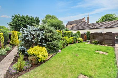 2 bedroom Detached bungalow for sale in Pinchbeck Road, Spalding, PE11