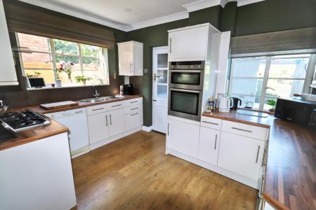 3 bedroom Detached house for sale in Stonegate, Spalding, PE11