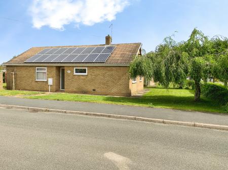 Cambridge Gardens, Gosberton, PE11