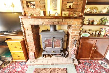 4 bedroom Detached house for sale in Barrier Bank, Cowbit, PE12