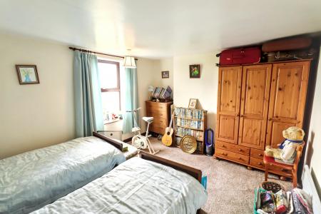 4 bedroom Detached house for sale in Barrier Bank, Cowbit, PE12