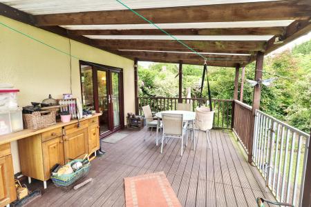 4 bedroom Detached house for sale in Barrier Bank, Cowbit, PE12