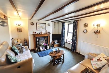 4 bedroom Detached house for sale in Barrier Bank, Cowbit, PE12