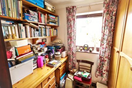 4 bedroom Detached house for sale in Barrier Bank, Cowbit, PE12
