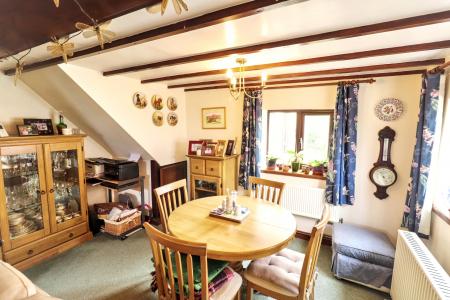 4 bedroom Detached house for sale in Barrier Bank, Cowbit, PE12