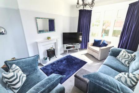 4 bedroom Detached house for sale in Park Road, Spalding, PE11