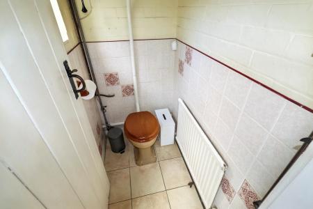 4 bedroom Detached house for sale in Park Road, Spalding, PE11