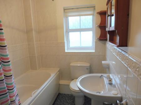 2 bedroom Terraced House to let in Britannia Gardens, Spalding, PE11