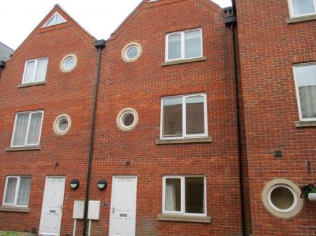 3 bedroom Town house to let in Albion Wharf, Spalding, PE11