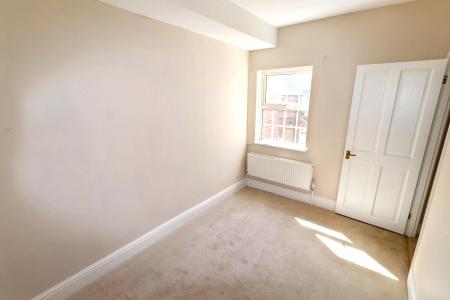 2 bedroom Terraced House for sale in Park Road, Spalding, PE11