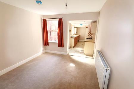 2 bedroom Terraced House for sale in Park Road, Spalding, PE11