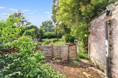 3 bedroom Terraced House for sale in Acacia Avenue, Spalding, PE11
