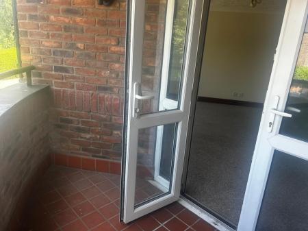 2 bedroom Flat to let in Swapcote Lane, Long Sutton, PE12