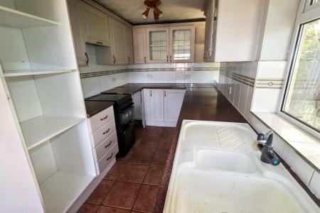 3 bedroom Semi-detached house for sale in Rose Lane, Pinchbeck, PE11