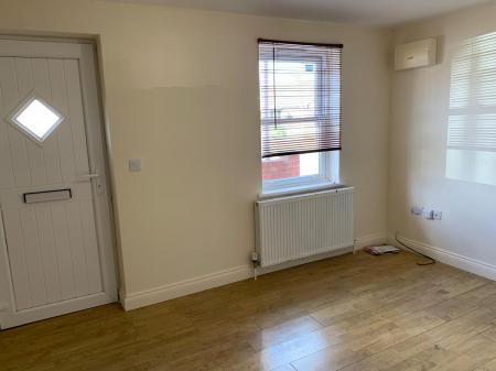 2 bedroom Detached house to let in Albert Street, Spalding, PE11