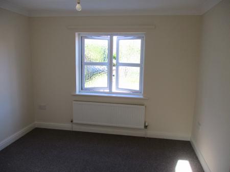 2 bedroom Flat to let in High Street, Gosberton, PE11